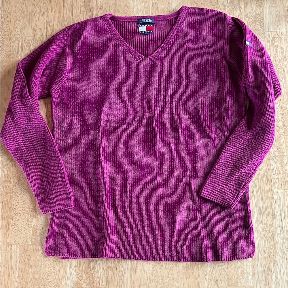 Tommy Hilfiger Women's V-Neck Magenta Sweater